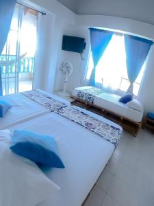 Queen Elizabeth Natural Luxury