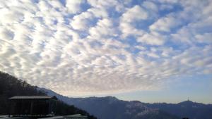 Hill View Regency BEST BUDGET HOTEL NEAR MALL ROAD