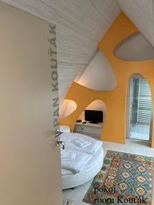 Double or Twin Room with Extra Bed room in Besidka