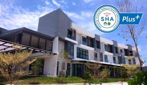 Hotel Chuan Chom The High Resort Saraburi - SHA Plus