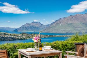 obrázek - Fantail on Goldleaf - Queenstown Holiday Home