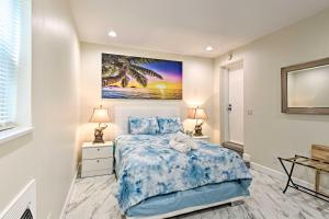 1 Block to Deerfield Beach Studio with Fire Pit!