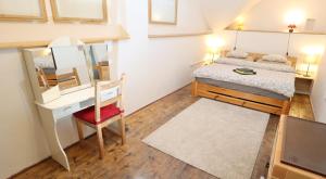 Old Town & Parking Assistance