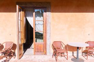 Superior Double Room with Pool View room in Il Piccolo Castello