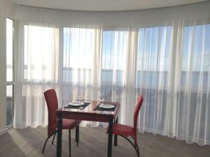 Stylish Riverside Apartments in Riviera Complex