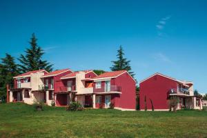 Apartments Katoro Plava Laguna 