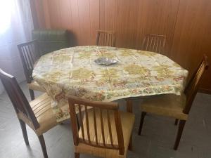 Dto en SANTA TERESITA rento por semana de fin de semana a fin de semana, a 1 cuadra de la playa y 4 del centro p 4 a 6 pax