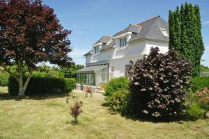 Holiday Home Plougasnou - BRE05456-F