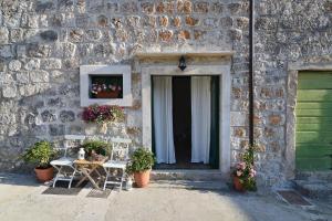 Apartments and Rooms Kampanel