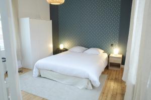 T2 de 55m2 avec toit terrasse, hyper centre, wifi, draps, savons et serviettes fournis