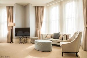 The Chatsworth Hotel