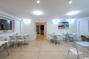 Willa Albatros Happy Hours