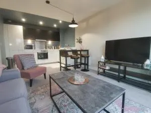 The Metalworks by Ritual Stays - Chipperfield