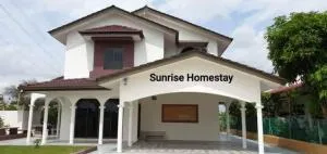 Sunrise Homestay - Kampong Alor Malai