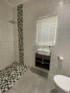 Adventure Apartment - Colchester - 5km from Elephant Park