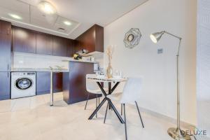 Great Value Stylish Studio with Pool & Stunning Views by Deluxe Holiday Homes
