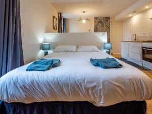 B&B / Chambres d'hotes La Tour Pom'Pin : photos des chambres