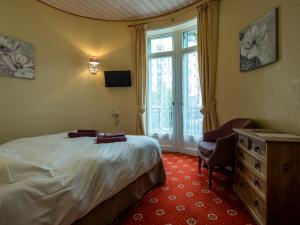 B&B / Chambres d'hotes La Tour Pom'Pin : Suite Familiale