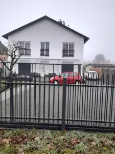 Berlin - Schönefeld grüne Wohnung - Шенефельд