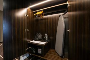 Premium King Room - High Floor room in Holiday Inn Sydney Airport
