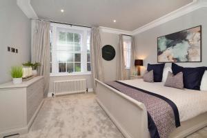 The Presidential Suite, with Free Parking!