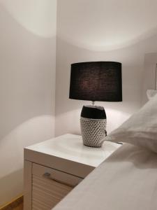 Uroczy apartament przy deptaku z parkingiem.