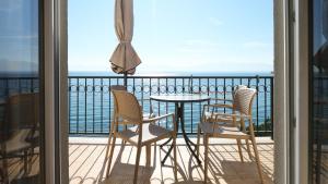 Apartments on the beach-Drvenik