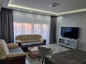 306 APARTMAN