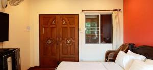 Your House 3 Guest House