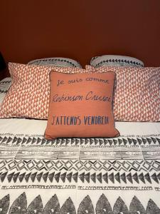 Appartements Studio Cosy tt confort proche aeroport : photos des chambres