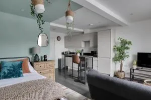 Studio Apartment - Central Chelmsford Location - Writtle