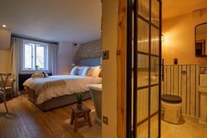 Wild Thyme & Honey - Cirencester-Cotswolds