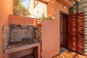 Accu is Prezzus C fronte mare