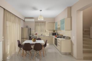 La Maisonette - 4 bedroom villa near the beach