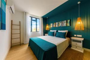 Les Cerisiers Beach Residence, Cosy and Modern 3 bedroom apartment located 50 metres from the beach and fromamenities and restaurants on the coastal road