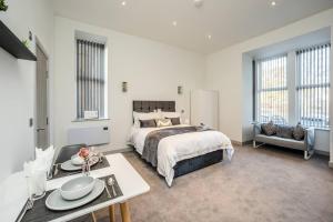 Exquisite Serviced Studio with private parking