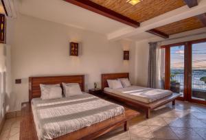 hotel alcazar
