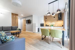 ApartSatiDeluxe - 3hvězdičkové hotely ve městě Pasłęk