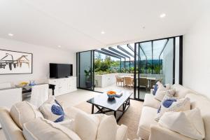 Iconic Kirra Beach Resort