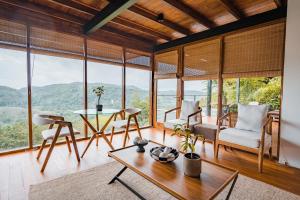 Glenross Living - A Collection of 7 Private Pool Villas and 3 Colonial Suites