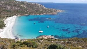 Air-conditioned apartment near Porto Vecchio, 500 m sea, 8 people, two bathrooms