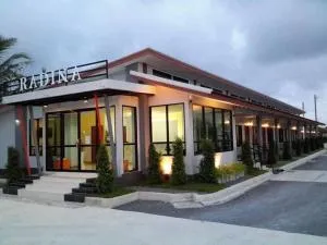 拉蒂纳公寓酒店 - 兰萨卡