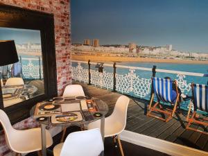 3 Bed House Stunning Views And Free Parking