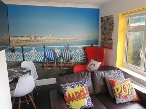3 Bed House, Stunning Views And Free Parking
