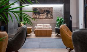 Bridge Hotel