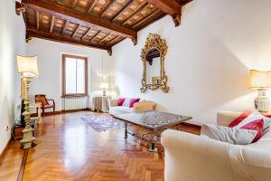 Historical apartment few steps from Piazza Navona
