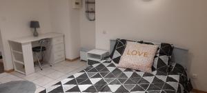 Appartements Tres belle Appartement F1 bis : photos des chambres