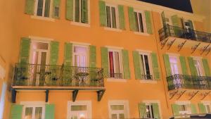 Hotels Hotel restaurant Oasis : photos des chambres