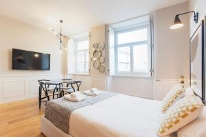 Cute & Bright Flat w AC by LovelyStay