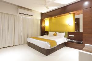 HOTEL THE LOTUS PARK